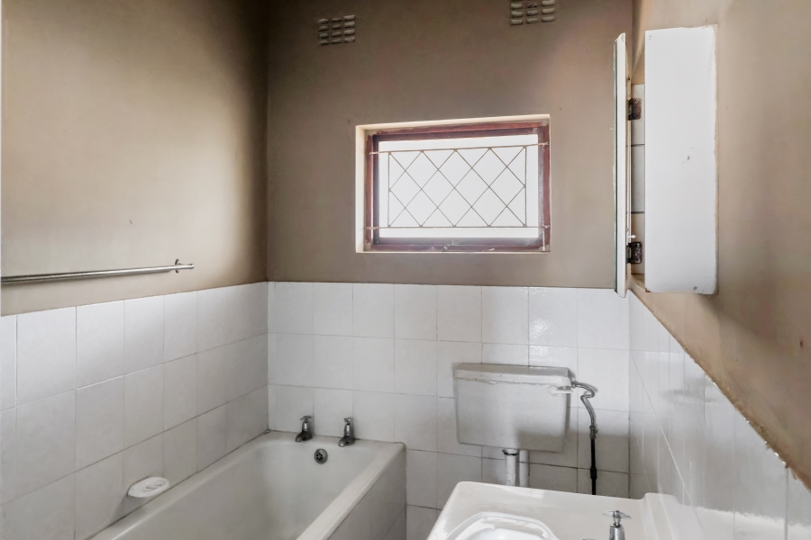 2 Bedroom Property for Sale in Quigney Eastern Cape